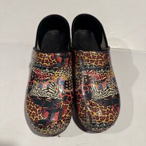 Bjork Professional Safari Multicolored Chic Swedish Nursing Clog Size 39